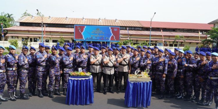 UPACARA HUT KE-75 POLAIRUD DI PUSDIK POLAIR LEMDIKLAT POLRI